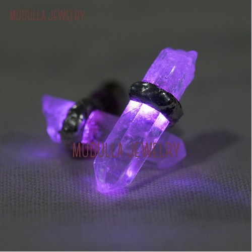 Clear Quartz Raw Quartz Led Light Up Soldered Free Form Pillar Point Purple Clear Crystal Stud Earrings